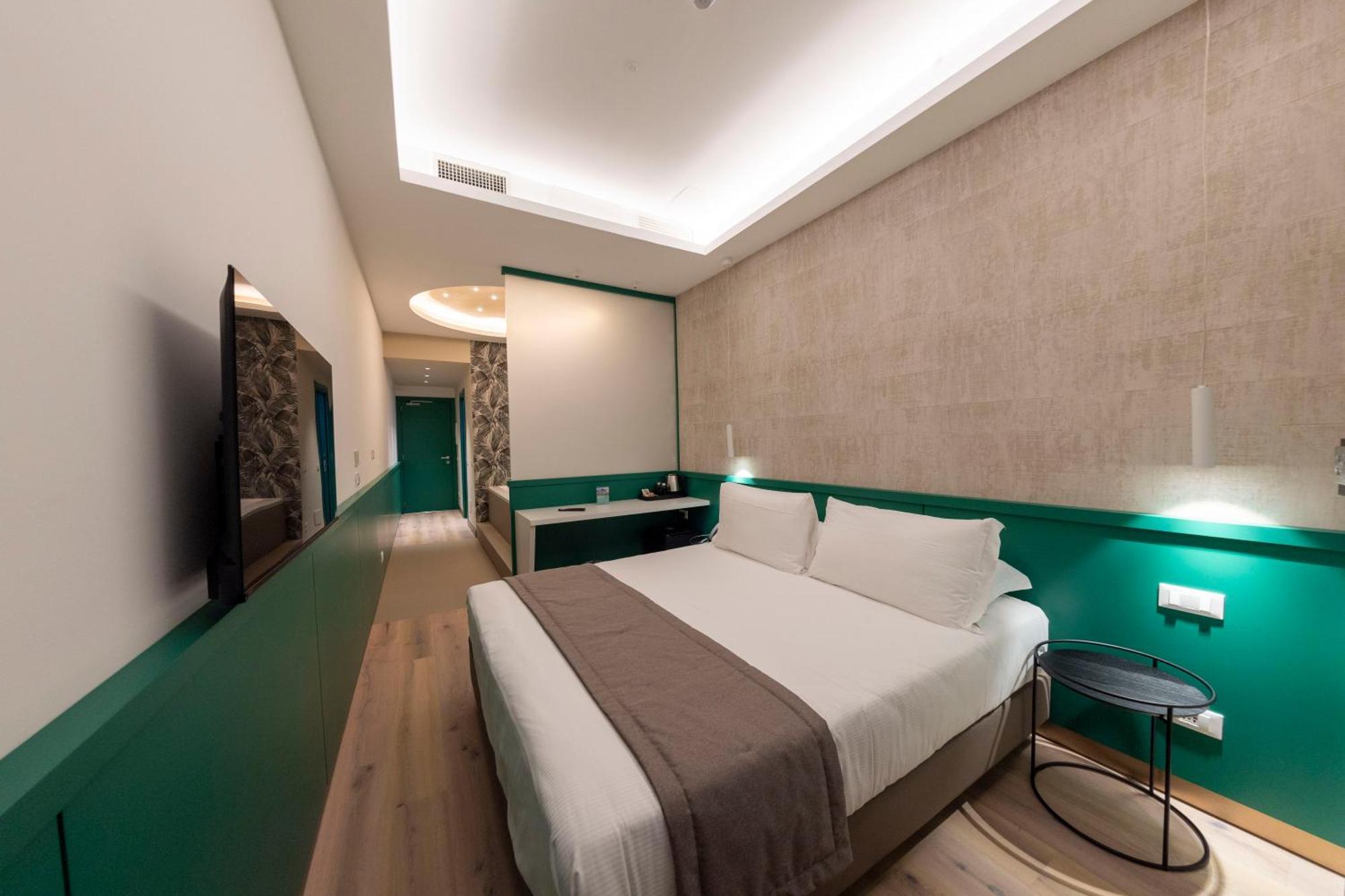 Smart 4* Napoli